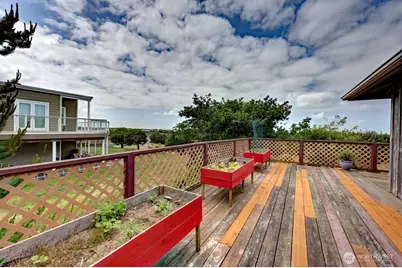 1000 346th Place, Ocean Park, WA 98640 - Photo 10
