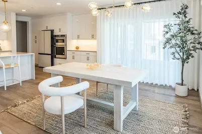 15558 NE 15th Place #301, Bellevue, WA 98007 - Photo 6