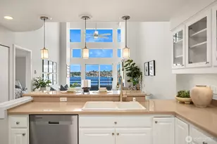 2400 8th Ave N, Seattle, WA 98109 - Photo 10