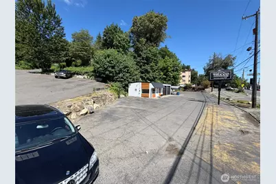 10401 Lake City Way NE, Seattle, WA 98125 - Photo 10
