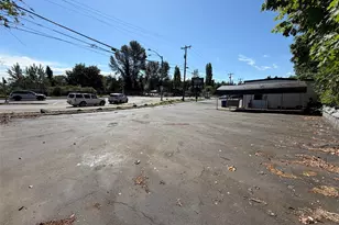 10401 Lake City Way NE, Seattle, WA 98125 - Photo 14