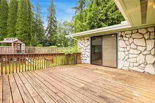 310 Scotland Dr, Camano Island, WA 98282 - Photo 16