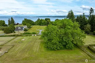 4764 Black Walnut Terrace, Clinton, WA 98236 - Photo 4