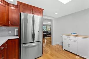 4240 S Rose St, Seattle, WA 98118 - Photo 12