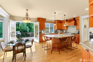 10311 NE 194th St, Bothell, WA 98011 - Photo 12