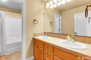 10311 NE 194th St, Bothell, WA 98011 - Photo 26