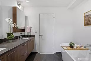 69 E Lynn St, Seattle, WA 98102 - Photo 6