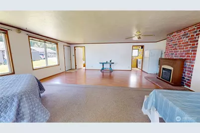 18375 W Big Lake Boulevard, Mount Vernon, WA 98274 - Photo 12