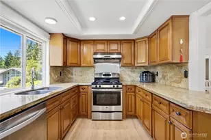 10606 NE 19th Pl, Bellevue, WA 98004 - Photo 12