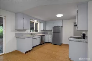 110 E Shannon Pl, Shelton, WA 98584 - Photo 10