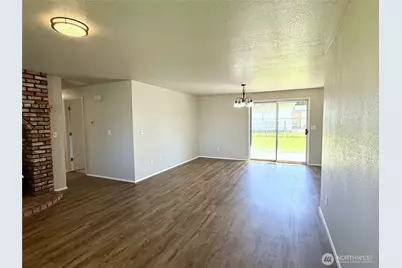 890 E Kennedy Avenue, Hermiston, OR 97838 - Photo 10