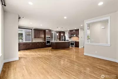 21250 NE 9th Place, Sammamish, WA 98074 - Photo 18