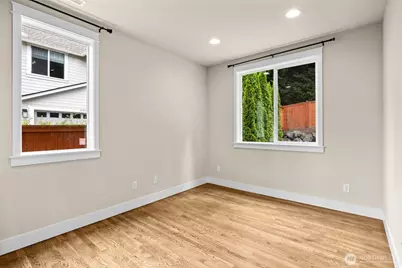 21250 NE 9th Place, Sammamish, WA 98074 - Photo 20