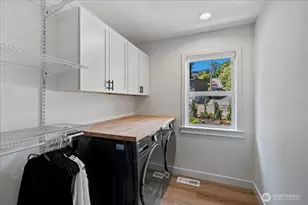 15038 Beach Dr NE, Lake Forest Park, WA 98155 - Photo 24