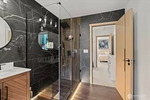 15038 Beach Dr NE, Lake Forest Park, WA 98155 - Photo 30