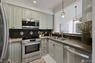 13000 Admiralty Way, Everett, WA 98204 - Photo 12