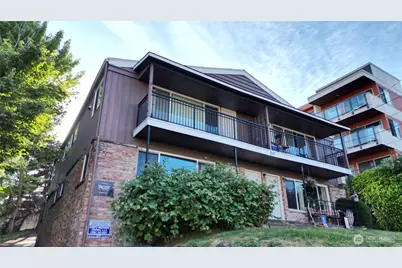 717 3rd Avenue N, Seattle, WA 98109 - Photo 2