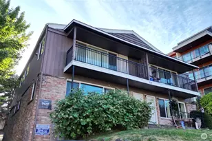 717 3rd Ave N, Seattle, WA 98109 - Photo 2