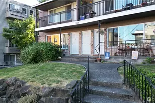 717 3rd Ave N, Seattle, WA 98109 - Photo 4
