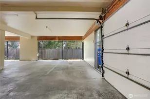 1131 N 93rd St, Seattle, WA 98103 - Photo 28