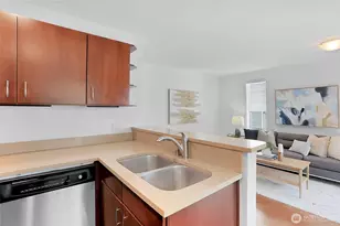 1131 N 93rd St, Seattle, WA 98103 - Photo 8