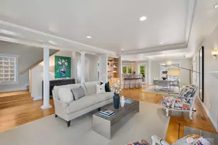 2711 4th Ave W, Seattle, WA 98119 - Photo 8