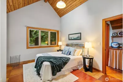 30050 Scenic Drive NE, Poulsbo, WA 98370 - Photo 32