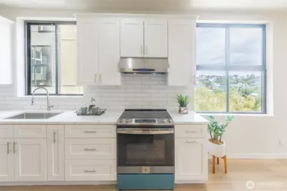 1019 Sturgus Avenue S #B, Seattle, WA 98144 - Photo 12