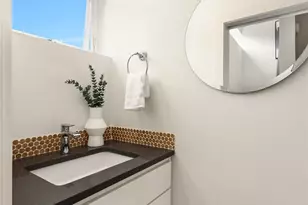 465 14th Ave, Seattle, WA 98122 - Photo 12