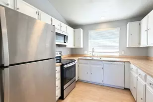 1313 W James St, Kent, WA 98032 - Photo 4