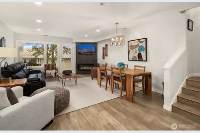 9039 NE Juanita Drive #304, Kirkland, WA 98034 - Photo 6