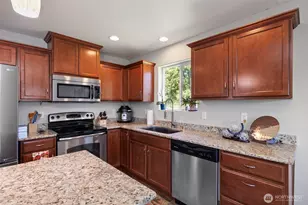 2258 SE Upchurch Way, Port Orchard, WA 98366 - Photo 10