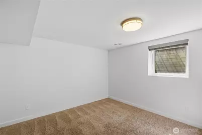 11546 85th Avenue S, Seattle, WA 98178 - Photo 26