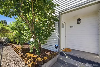 11546 85th Avenue S, Seattle, WA 98178 - Photo 36