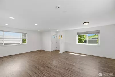 11546 85th Avenue S, Seattle, WA 98178 - Photo 10