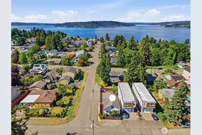 11546 85th Avenue S, Seattle, WA 98178 - Photo 4