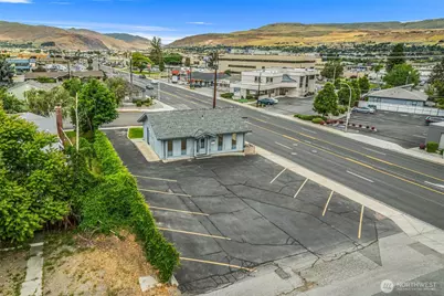 710 N Miller Street, Wenatchee, WA 98801 - Photo 1