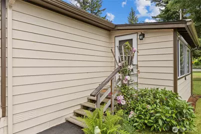 605 1st Avenue W, Gold Bar, WA 98251 - Photo 2