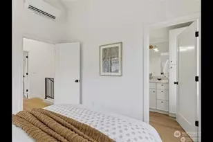 2806 W Dravus, Seattle, WA 98199 - Photo 12