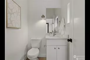 2806 W Dravus, Seattle, WA 98199 - Photo 10