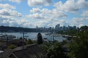 3615 Albion Pl N, Seattle, WA 98103 - Photo 2