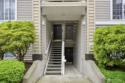 25235 SE Klahanie Blvd #C303, Sammamish, WA 98029 - Photo 2