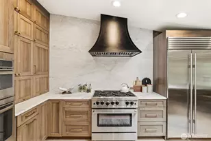 2506 159th Ave SE, Bellevue, WA 98008 - Photo 2