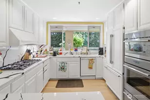 10000 Meydenbauer Way SE, Bellevue, WA 98004 - Photo 8