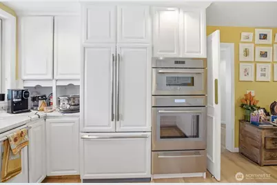 10000 Meydenbauer Way SE #1, Bellevue, WA 98004 - Photo 10