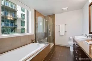 900 Lenora St, Seattle, WA 98121 - Photo 18