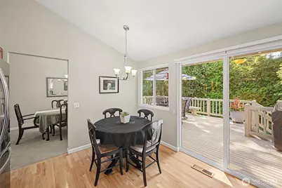 19719 41st Avenue NE, Lake Forest Park, WA 98155 - Photo 8