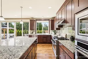 21223 NE 9th Pl, Sammamish, WA 98074 - Photo 12