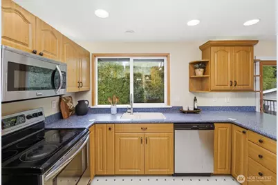4217 184th Place SW, Lynnwood, WA 98037 - Photo 16