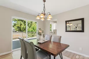 8128 NE 161st Pl, Kenmore, WA 98028 - Photo 6